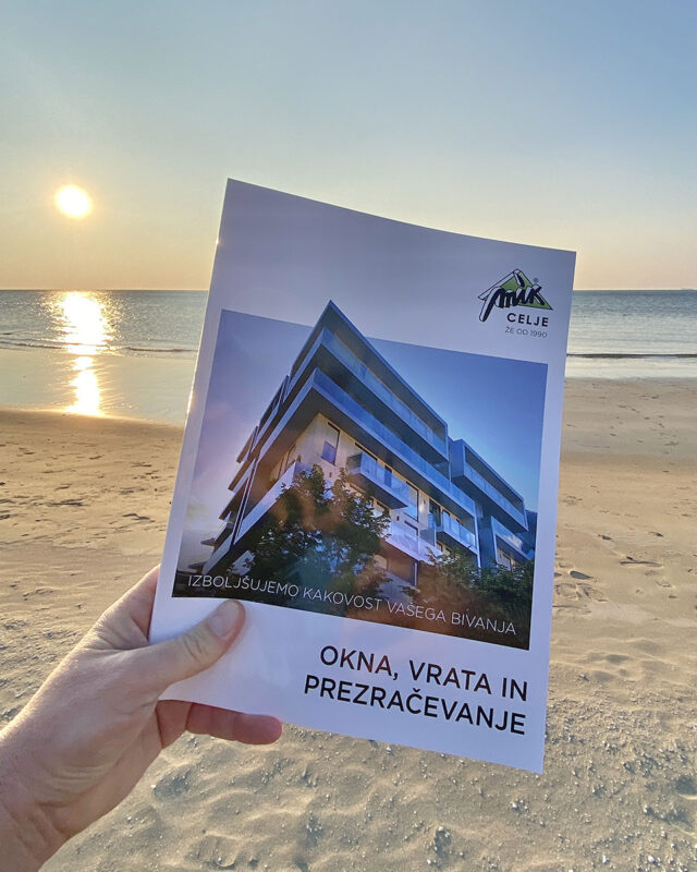 MIK katalog na plaži